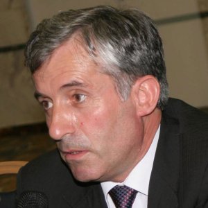 Prof. Dr. Asoc. Enver Bytyçi