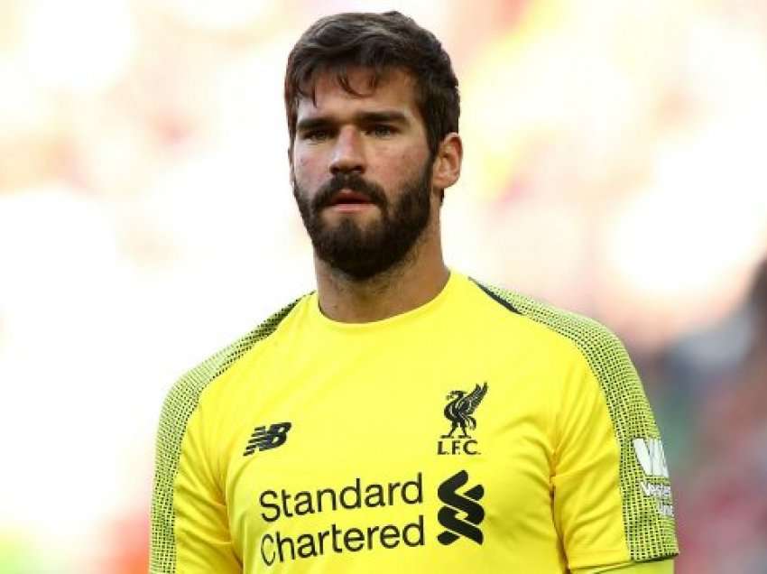 Babai i portierit Alisson Becker vdes tragjikisht në një liqen në Brazil