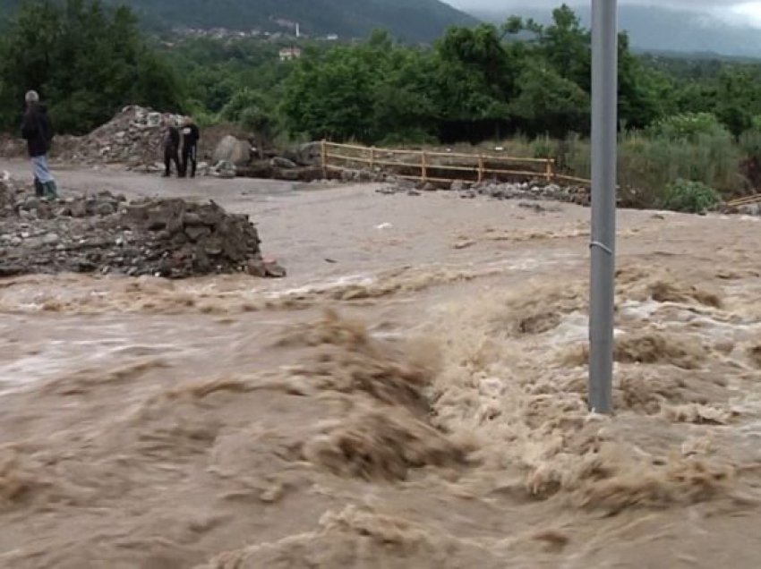 Rindërtimi në gjysmë, punimet për shtëpitë e reja në Ishëm pezull prej më shumë se 1 muaji