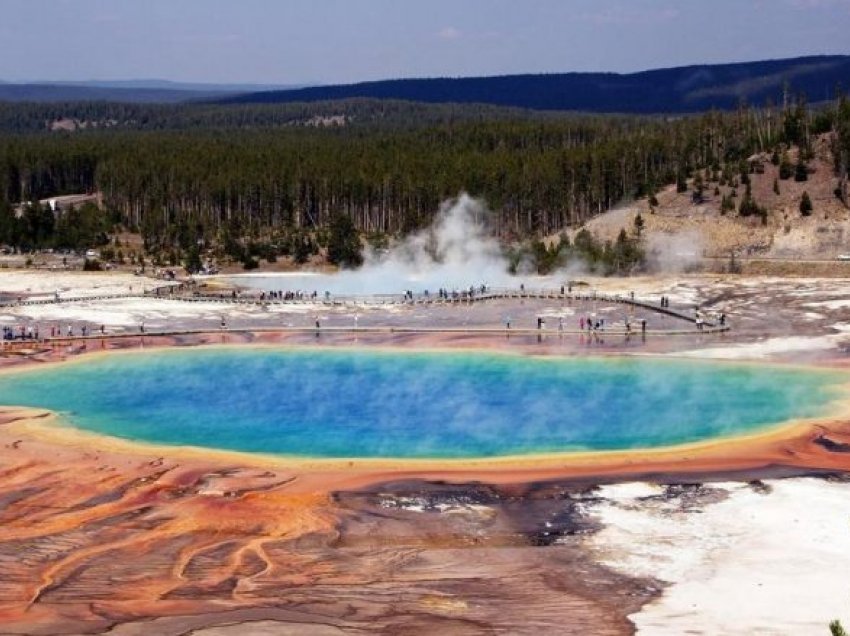 Eseja e profesorit amerikan ngrit çështjen e padiskutuar për parkun nacional Yellowstone