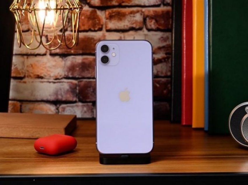 Probleme me ekranin: Apple po riparon iPhone 11 falas