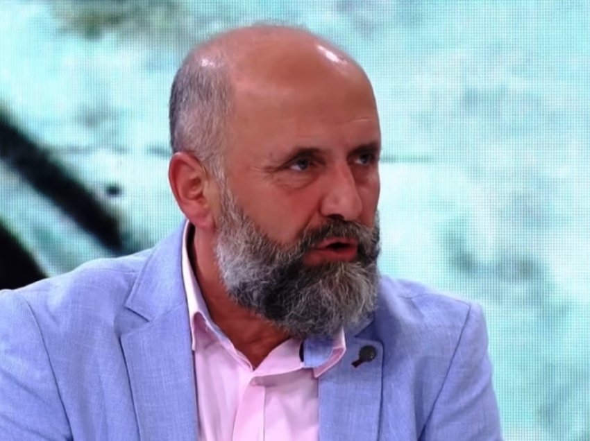 Alfred Lela denoncon konspiracionistin Alfred Cako: Më pret te Liqeni, kërkon të më rrahë