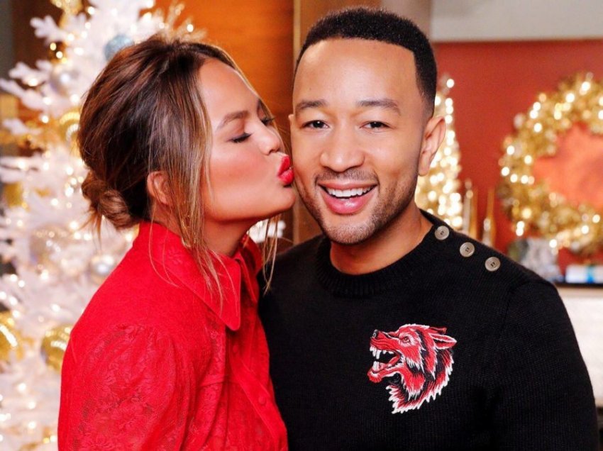 John Legend përlotet gjatë spektaklit, konkurrenti i “The Voice” bën gjestin prekës për të dhe Chrissy-n