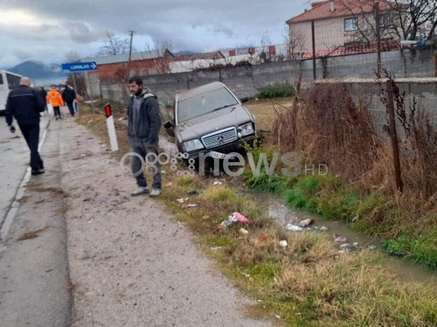 Aksident në aksin Korçë-Pogradec, plagoset drejtuesi i mjetit