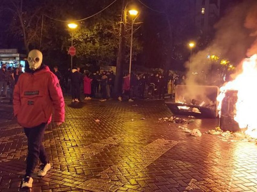 Çfarë ishte pushka që u përdor dje nga policia në protestë