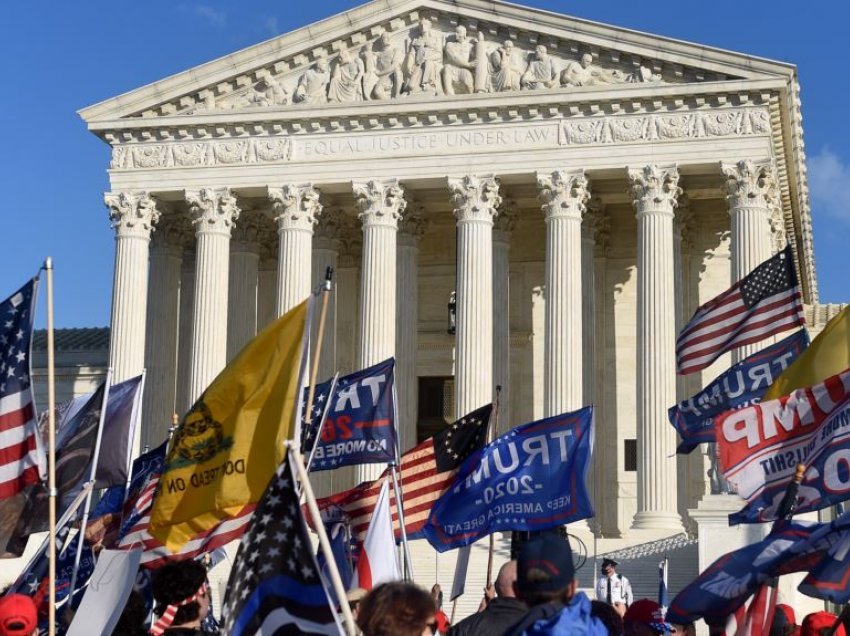 Përkrahësit e Trumpit në tubime për humbjen e Presidentit në zgjedhje