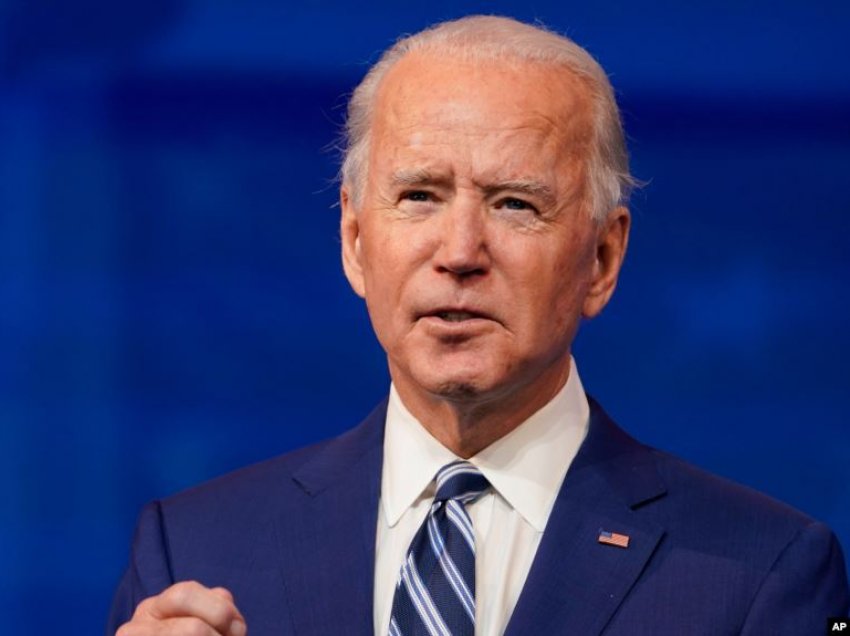 Biden zotohet të mbajë qëndrim të ashpër ndaj Rusisë