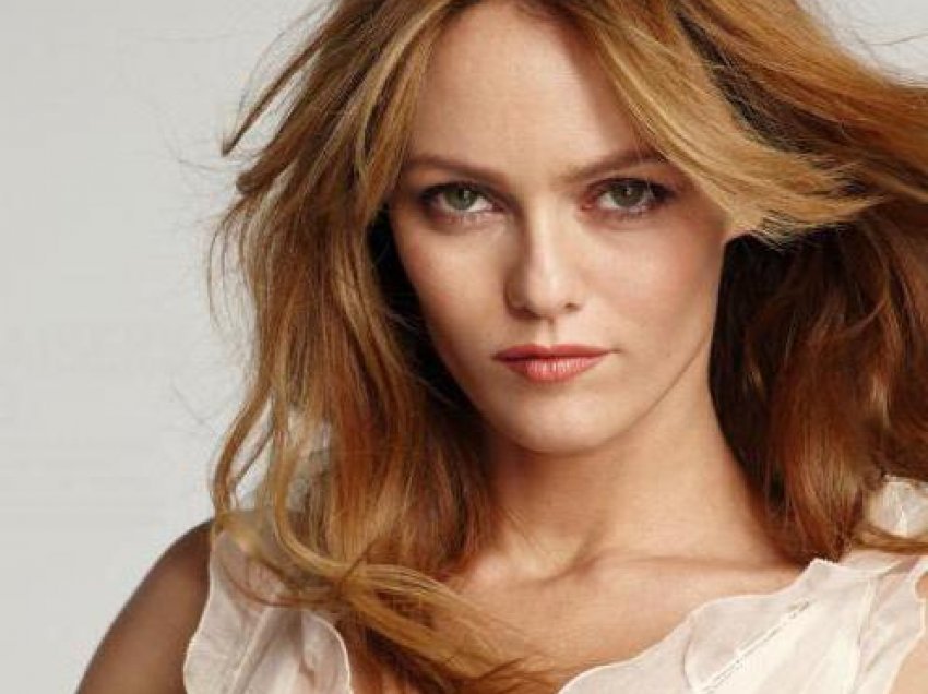 Ylli Francez Pop Vanessa Paradis në rininë e saj dhe tani