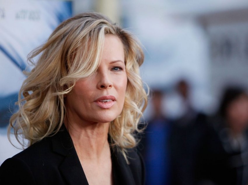 Natyra çudibërëse e aktores Kim Basinger, së bashku me problemet e saj 