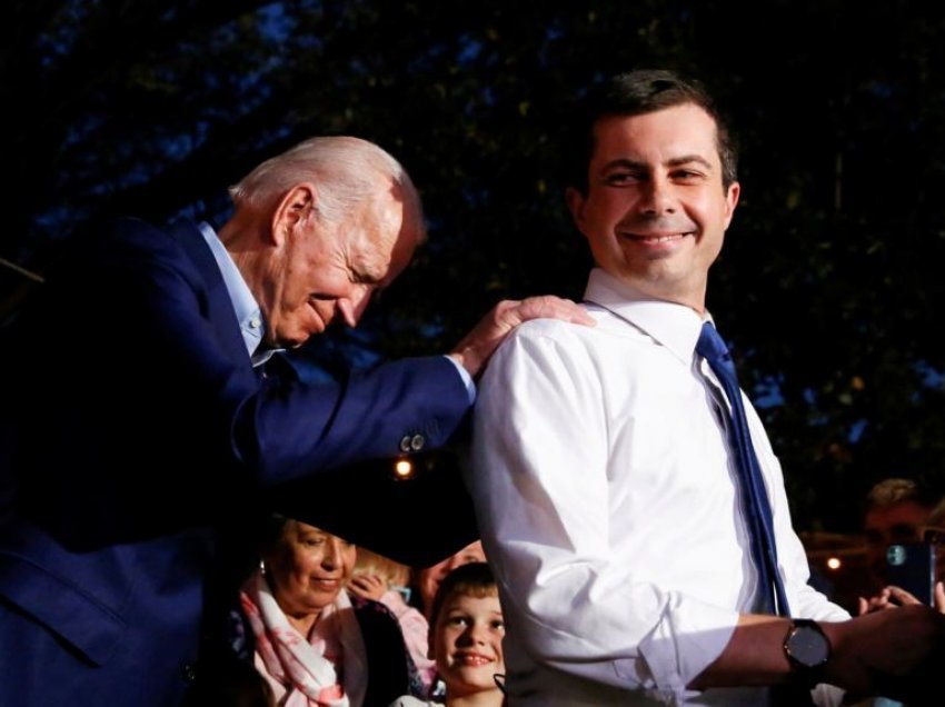 Biden pritet të emërojë ish rivalin, Buttigieg, si sekretar të transportit