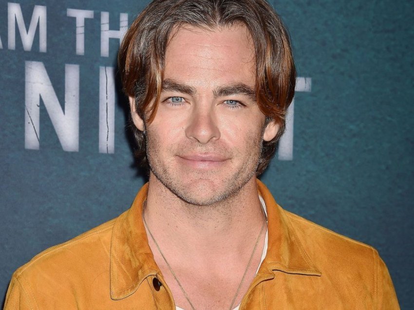 Chris Pine pritet të luajë në filmin e ardhshëm “Dungeons and Dragons”