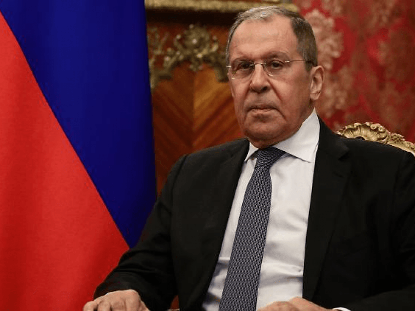 Lavrov: Perëndimit i mungojnë “standardet etike”