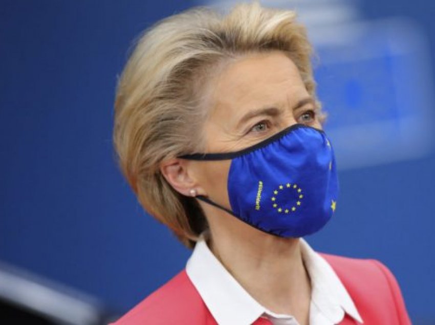 ​Von der Leyen pranon gabimet e BE-së në strategjinë e vaksinimit