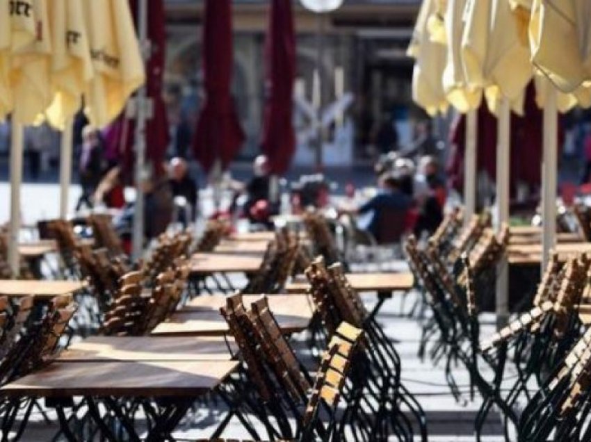 Fillojnë masat rigoroze kundër koronavirusit në Maqedoni, kafenetë do të punojnë deri në ora 18:00