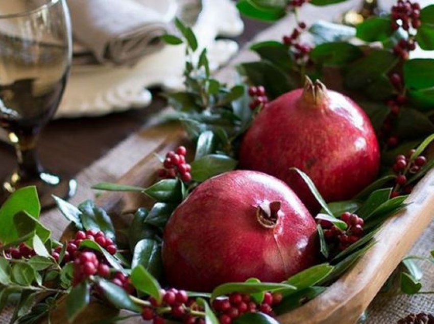 Shega, virtytet e frutit simbol të tryezave festive