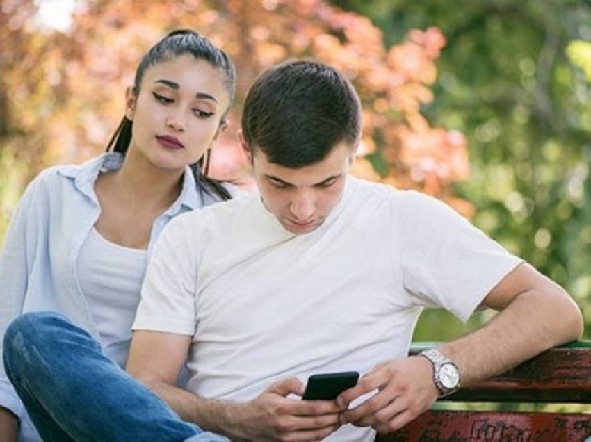 Sa xhelozë jeni, bazuar në shenjën tuaj të horoskopit