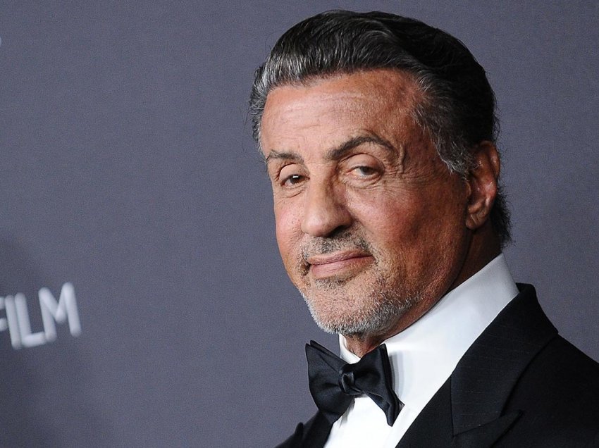 Jeta e trishtuar e Sylvester Stallone prapa kamerave