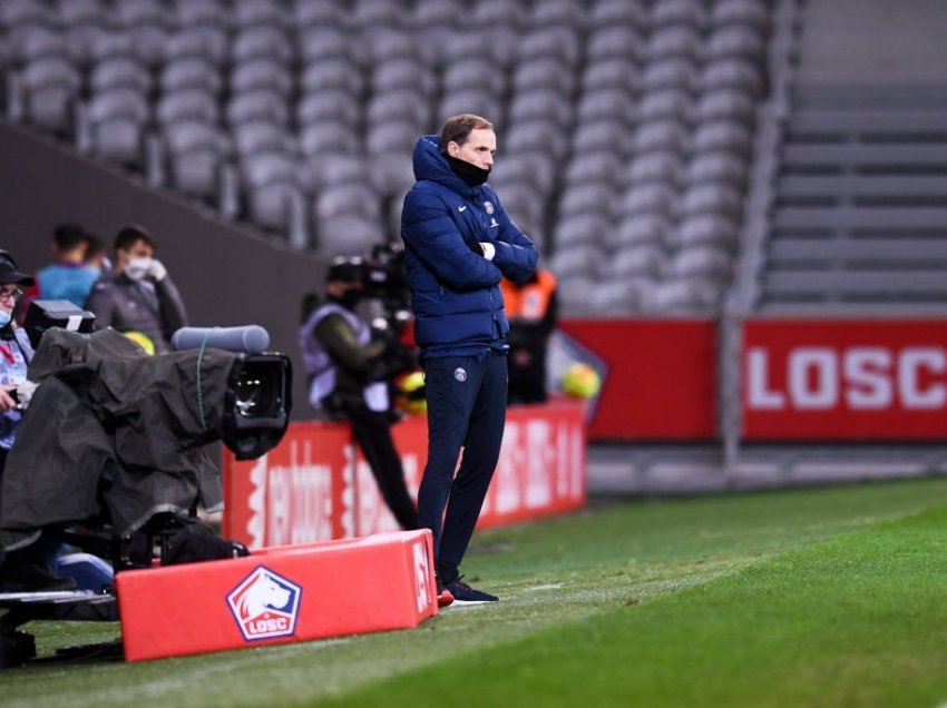 Ja sa para PSG i ka borxh të shkarkuarit Tuchel