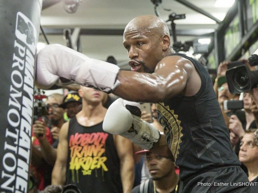 Mayweather i rikthehet palestrës