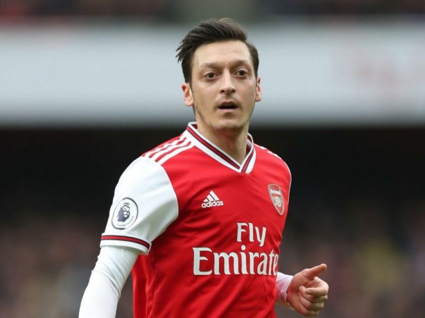 Ozil në bisedime për tu larguar, klubi i tij i ri, larg Premierligës.