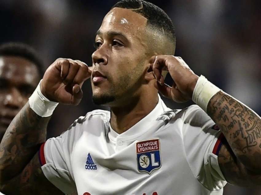 ​PSG hyn në garë për shërbimet e Depay