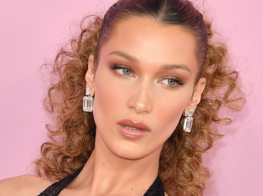 Bella Hadid ngjyros flokët për fundvit, duket kaq e zjarrtë