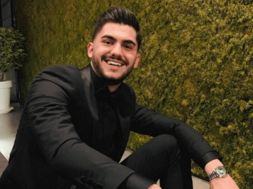 Butrint Imeri sjell pamje nga palestra duke formësuar fizikun e tij