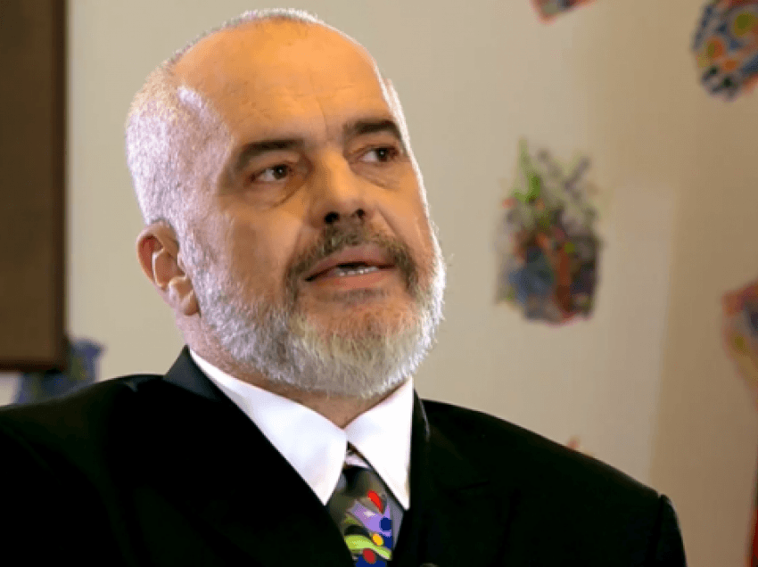 Edi Rama: Edhe nga Prishtina “po i fryejnë zjarrit” për punën e detit me Greqinë