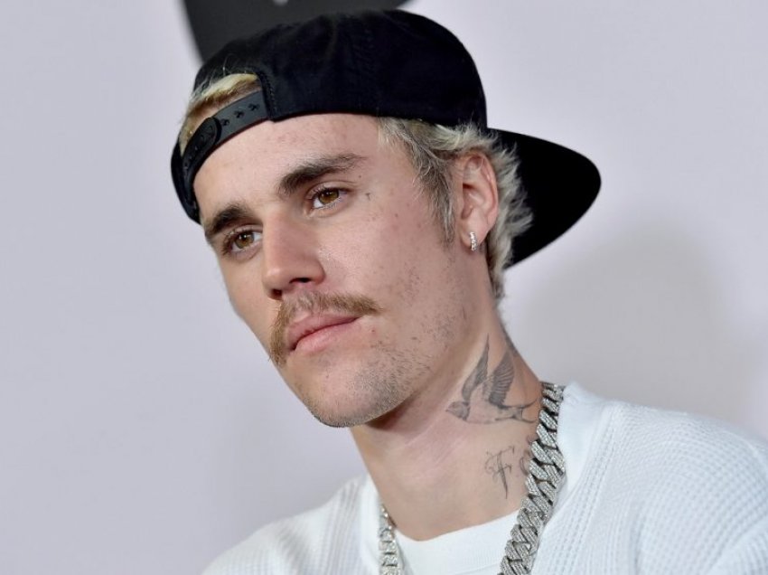 Justin Bieber do të mbajë koncert për natën e Vitit të Ri