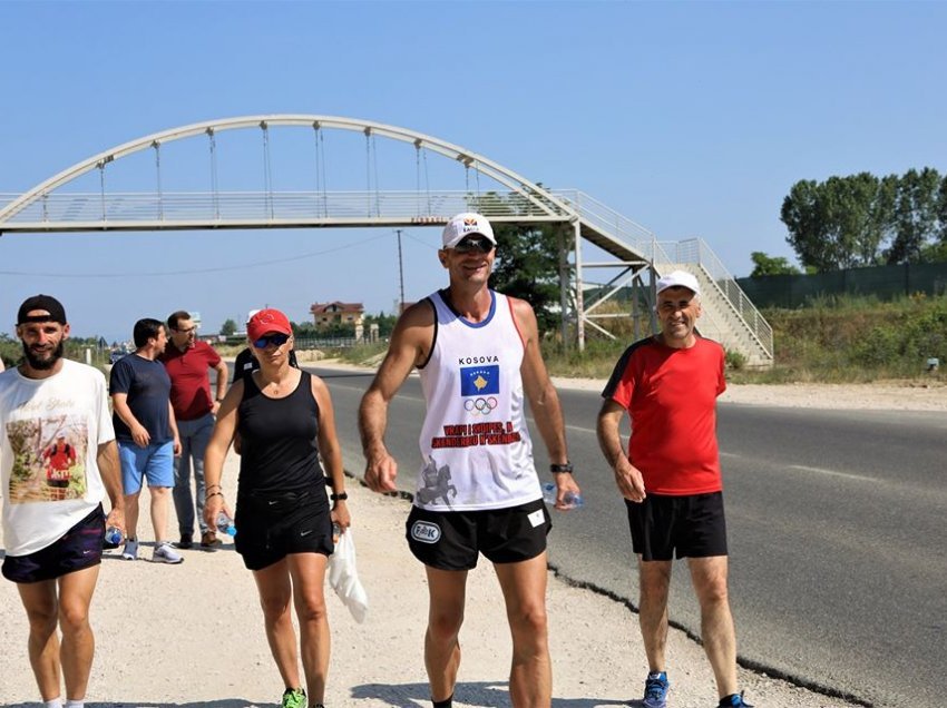 Pesë guacat në tualet, pa ndarje në Kosovë! Fikret Shatrit futet në histori për 257 kilometra...