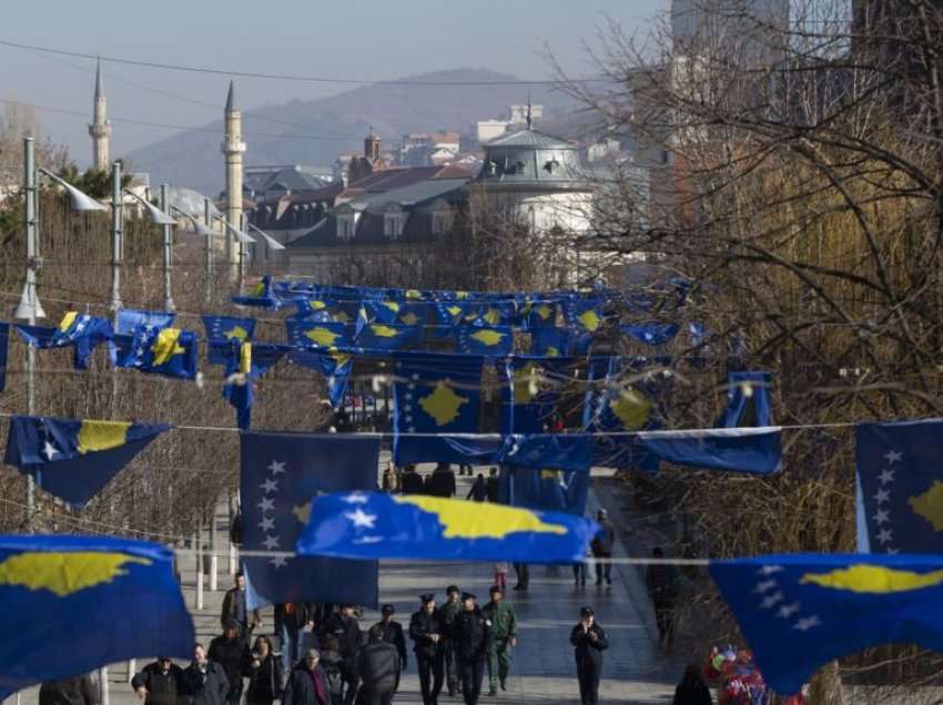 Kosova dhe Serbia me marrëveshje për pezullimin e vizitave