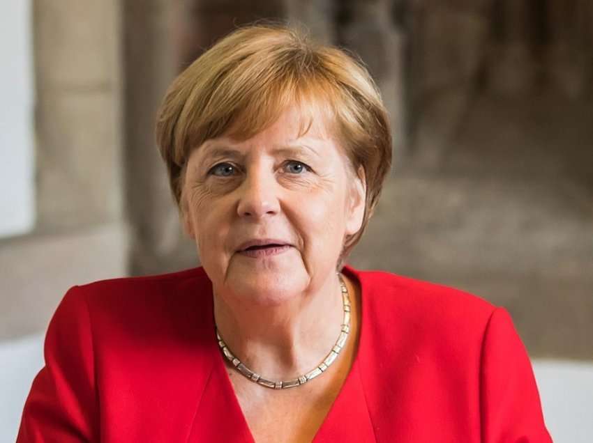 Shikoni sa zotëri qenka burri i Angela Merkel