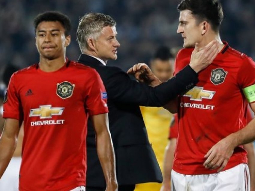 Man Utd provomon tre lojtarë në skuadrën e ekipit të parë