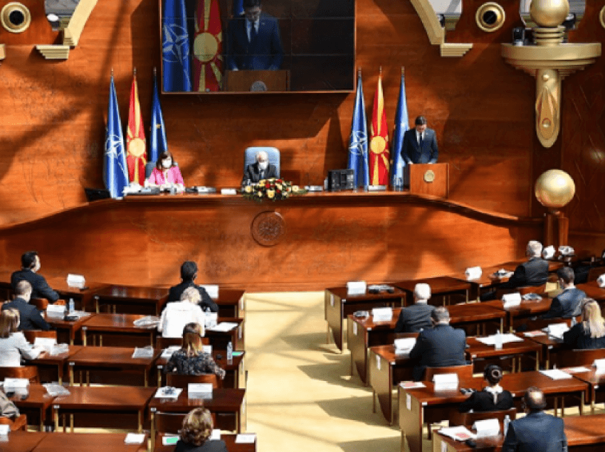 Kuvendi në orën 13:00 do të mbajë seancë, Ligji për regjistrim në rend dite