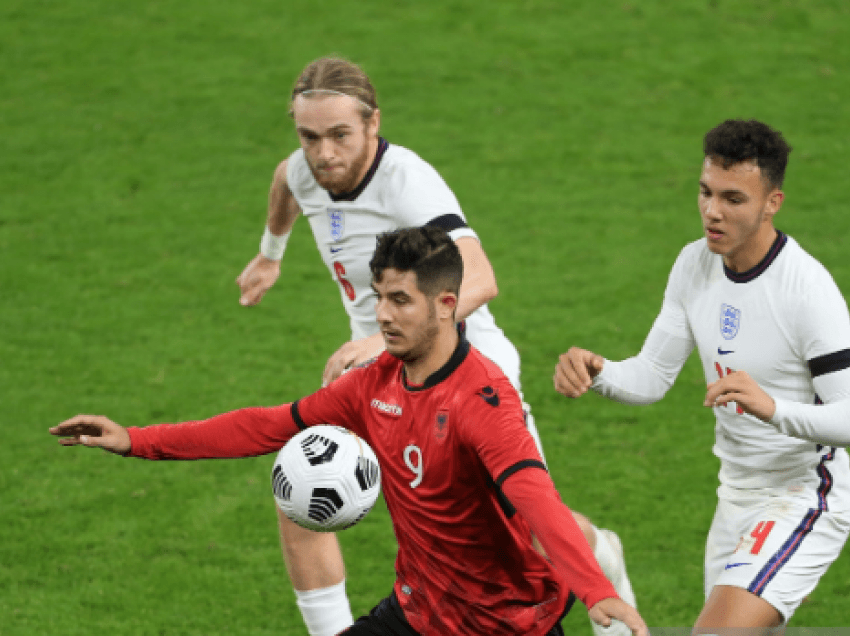 Në Greqi i bëjnë jehonë shkrimit për Bullarin: Po kritikojnë... 