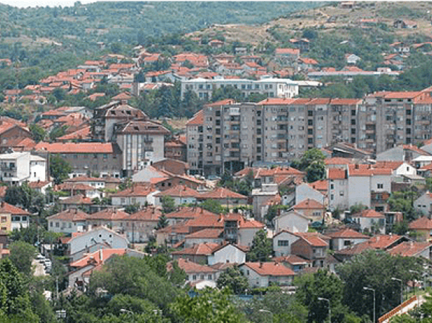 Qendrat Kovide në Shtip dhe Koçan janë të mbushura me pacientë