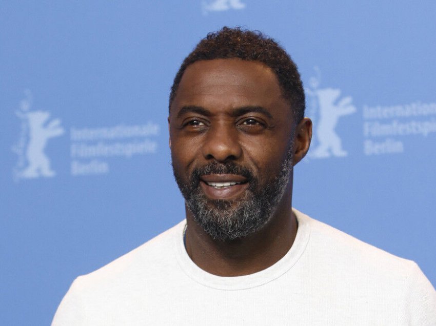 Idris Elba tha se ndihet me fat që është shëruar nga COVID-19