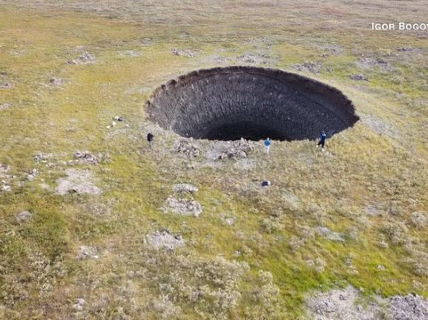 Gropat gjigante në Siberi që kanë frikësuar njerëzit