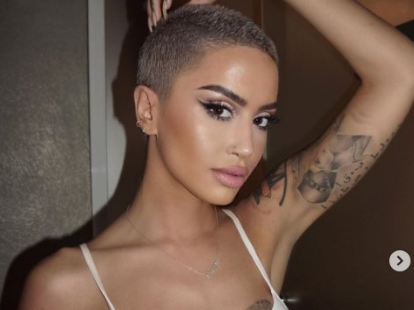 “Vajzat e kanë vendin vetëm aty ku vetë e deshirojnë”, Dafina Zeqiri me urim të veçantë për Vjosa Osmanin