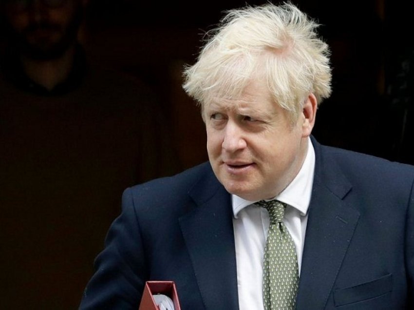 Johnson: Të hënën e ardhshme do shijoj vete birrën e parë!