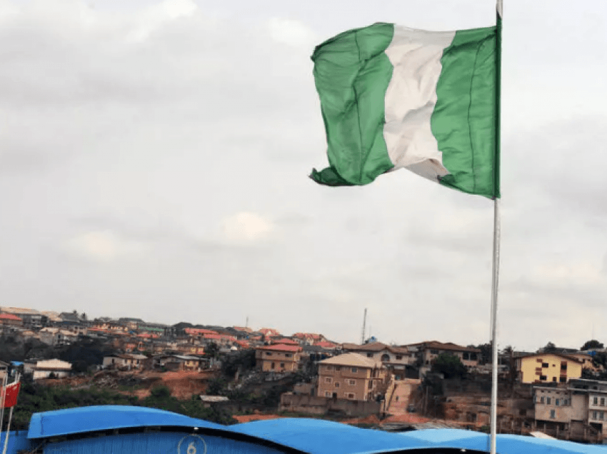 Njerëz të armatosur sulmojnë burgun nigerian, lirojnë më shumë se 1,800 të burgosur