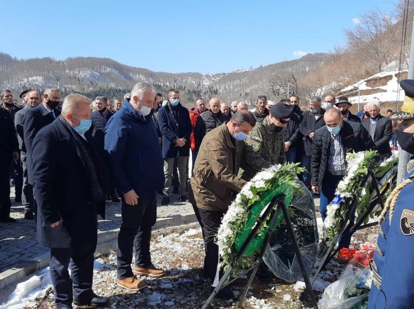 Gashi në 22 vjetorin e Betejës së Kosharës: Aty lidhëm besën se vetëm të bashkuar do të jetësojmë lirinë