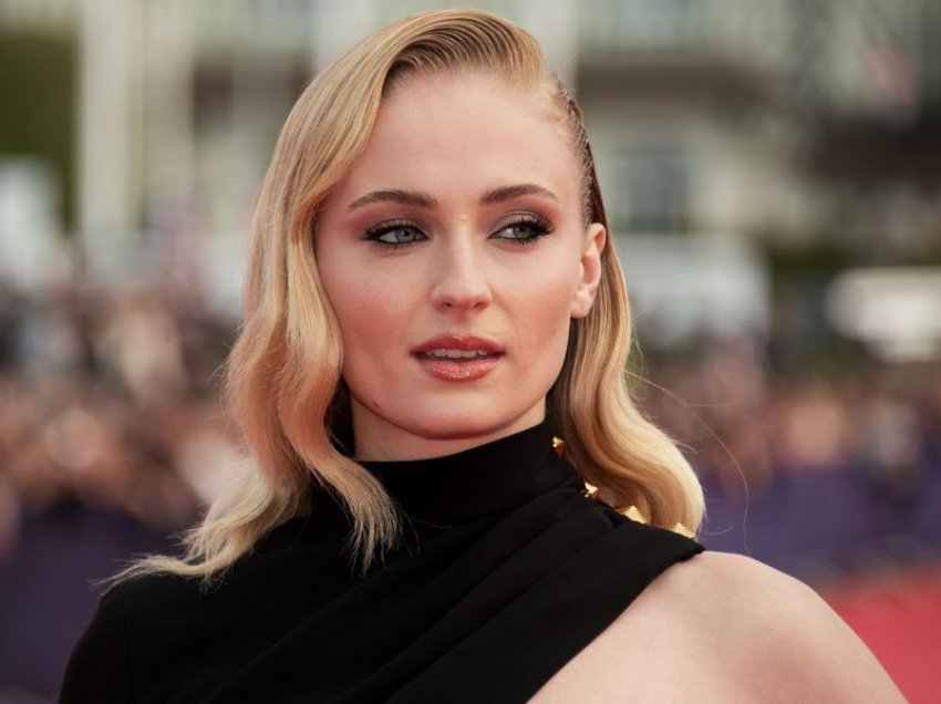 Sophie Turner ka bërë një tatuazh të veçantë, ja se çfarë domethënie ka