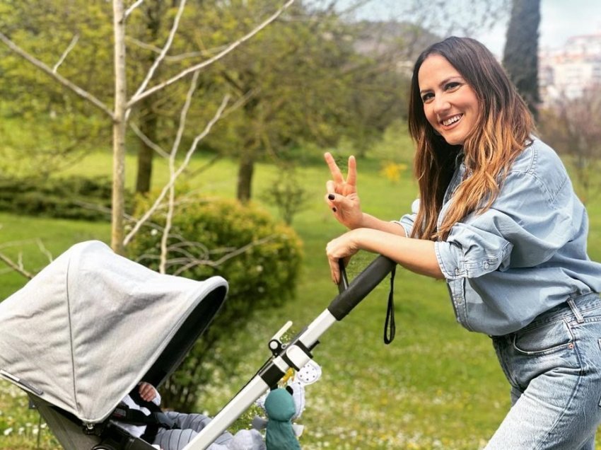 Arbana Osmani publikon fotografinë e lezetshme me Diellin teksa tregon se ai nuk fle gjumë sa duhet