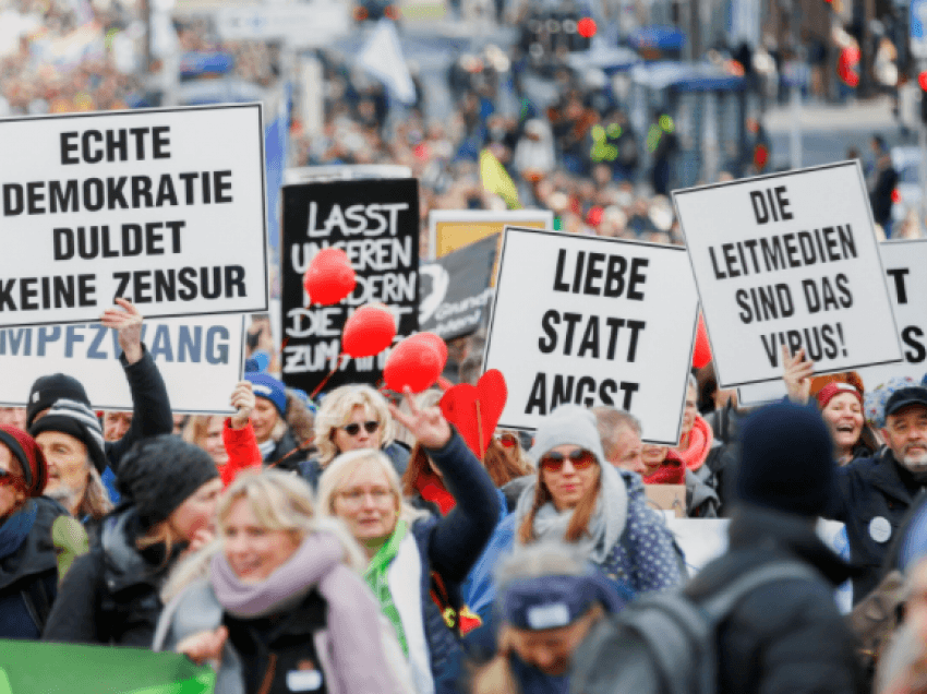 Protesta në Finlandë, Norvegji dhe Danimarkë për masat anti-COVID, 20 të arrestuar