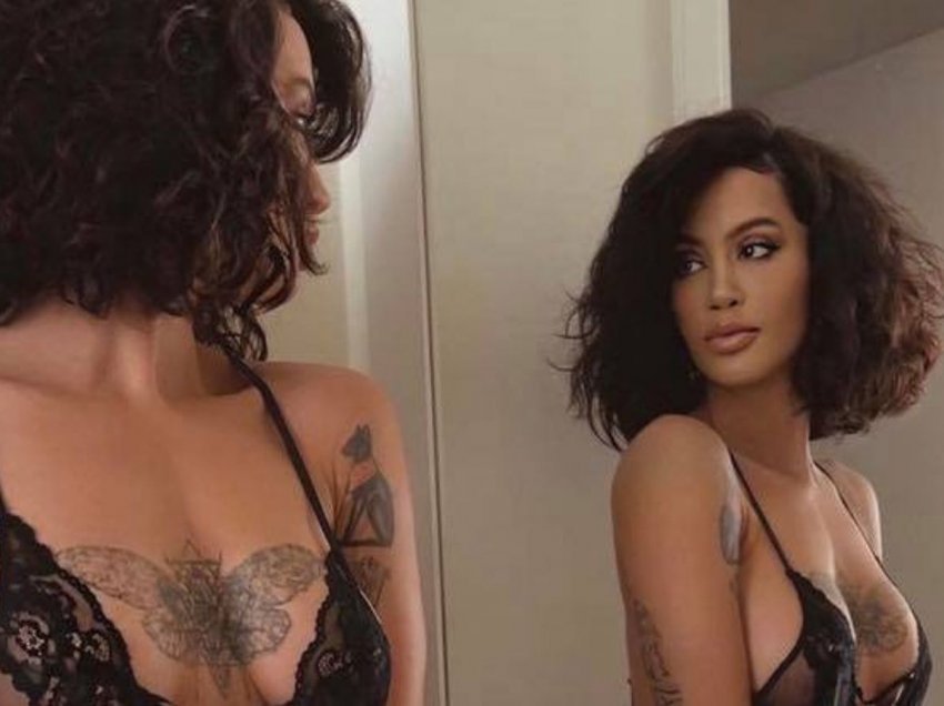 Dafina Zeqiri pozon me të brendshme vë në dukje tatuazhet dhe pasuritë e saj trupore