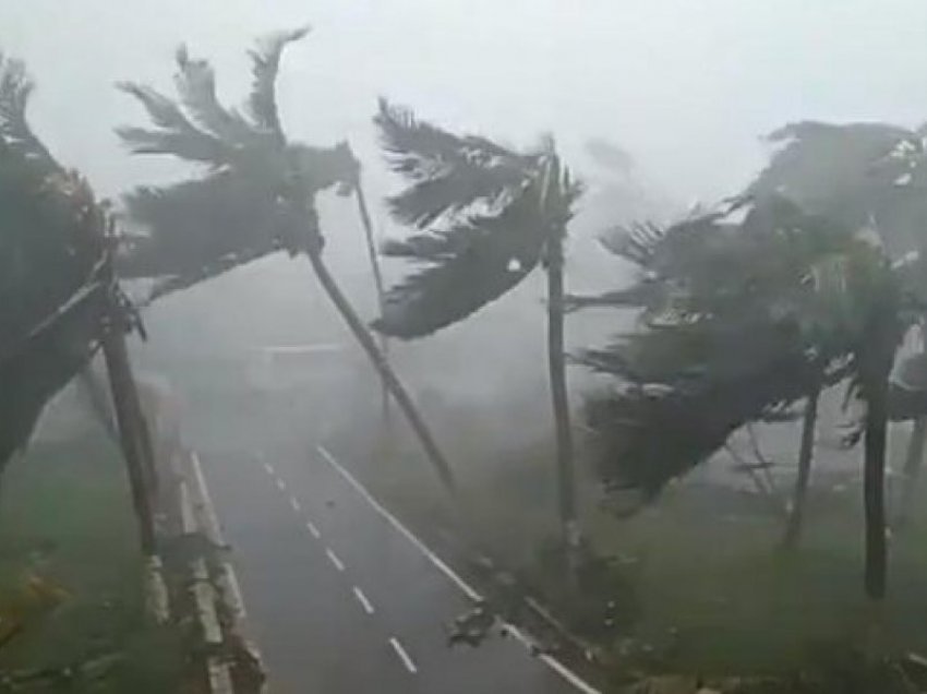 Erë me shpejtësi 170km në orë, cikloni shkakton dëme të mëdha në Australi