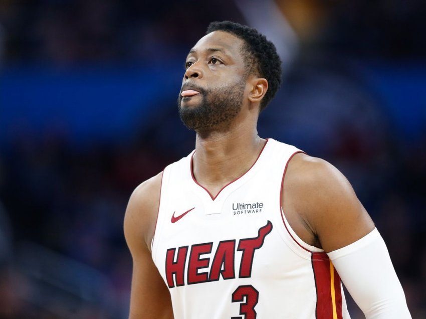 Dwayne Wade blen aksione të klubit Utah Jazz