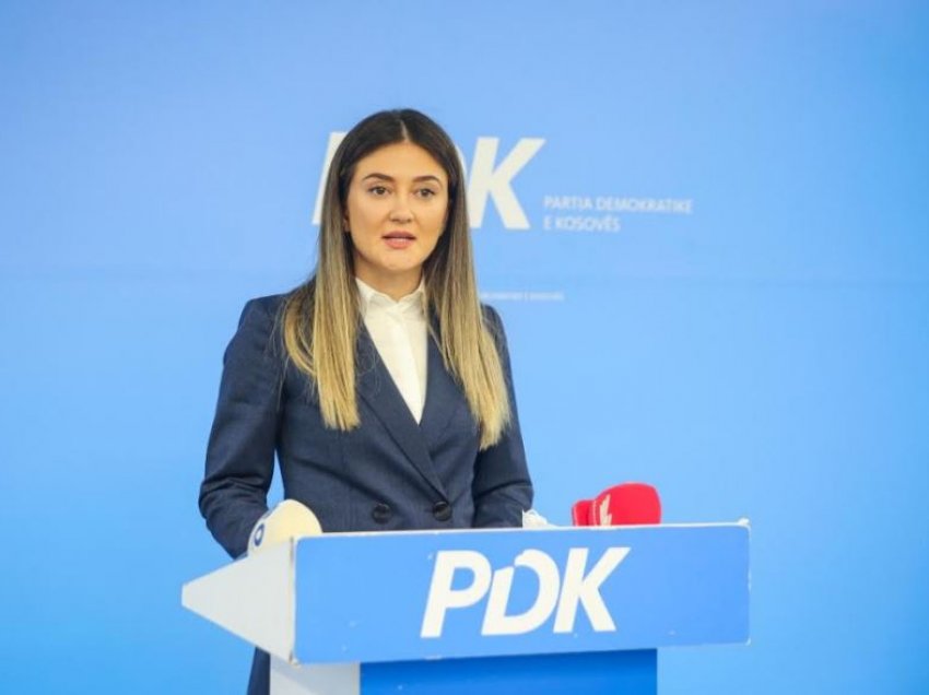 PDK: Kurti braktisi mjekët dhe pensionistët, me rezolutë në Kuvend do t'i kërkojmë qeverisë t'i kthejë shtesat financiare