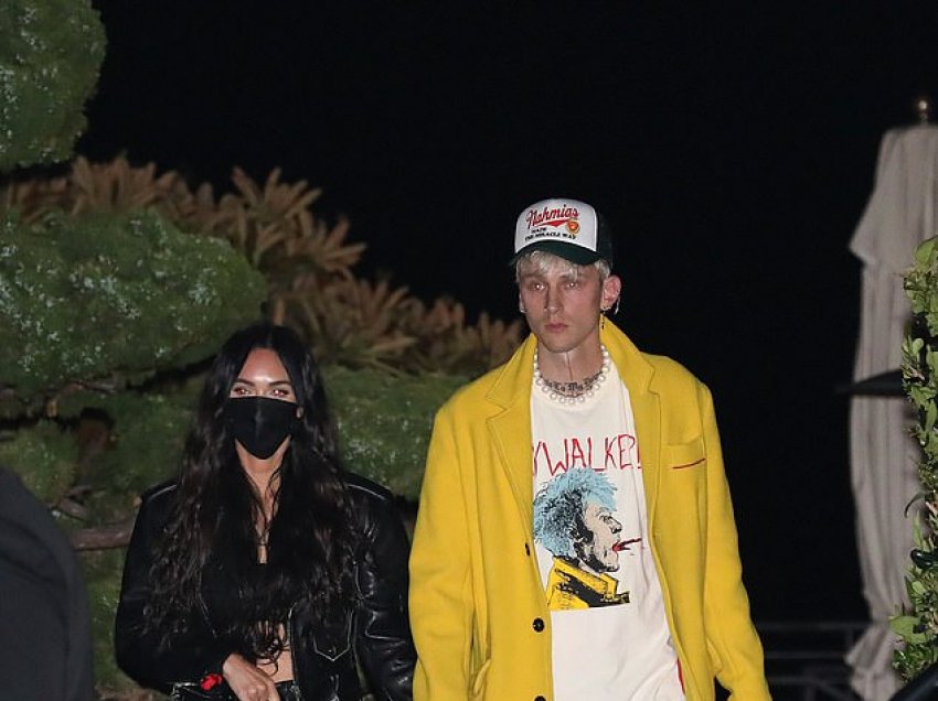 Megan Fox dhe Machine Gun Kelly shijojnë kohën në Malibu, një ditë pas ditëlindjes së reperit